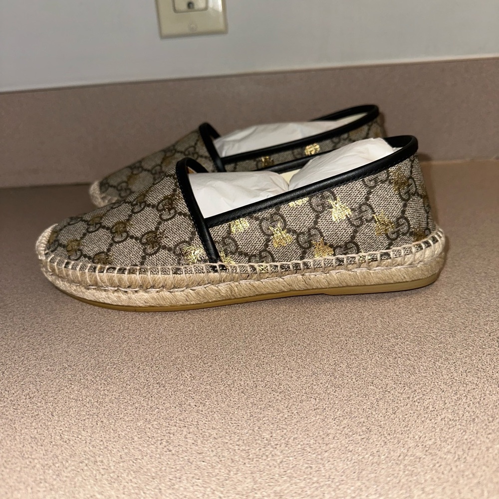 Gucci Beige and Gold Patterned Espadrilles - Picture 4 of 6